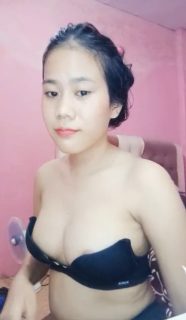 Rina Live bar-bar nih