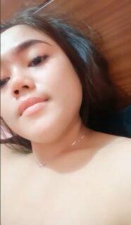 Bao Cantik Ngentot WOT Desah jerit nikmat