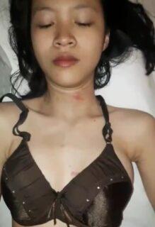 crot diluar yah biar aku gak hamil