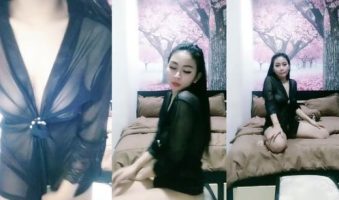 Toket Kecil Mungil Kak Mawar Binal Dance