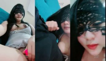 Sange Putri Salju Colmek Depan Mas Ojol Nyepong Gak?